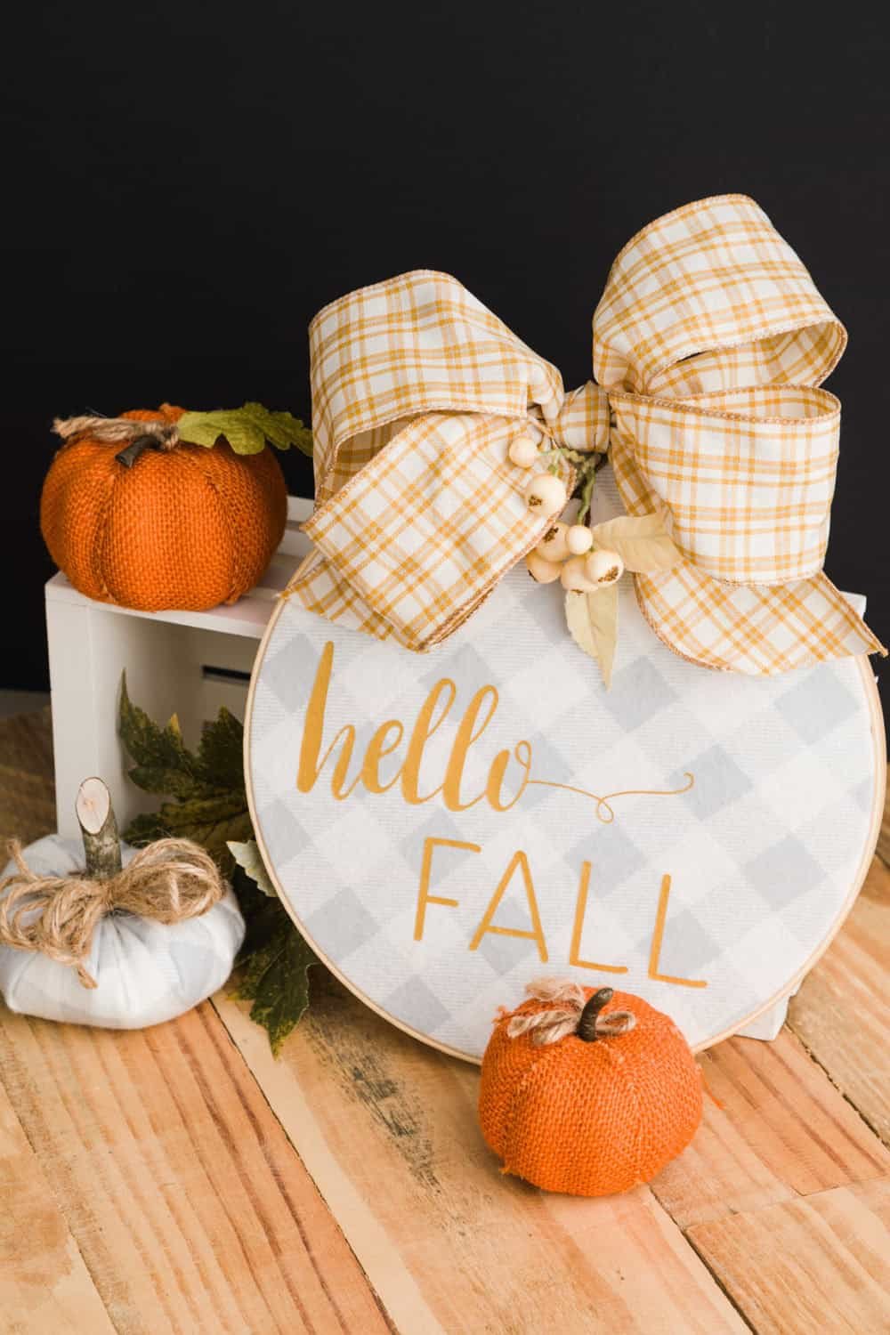 21 Best Fall Door Hangers 20 S7A4051